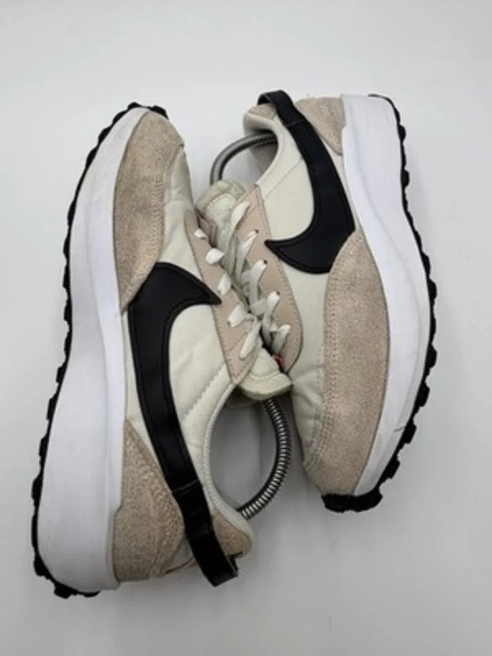 Nike Waffle Debut Women’s Size 9 Running Shoe, Sanddrift Black Phantom White